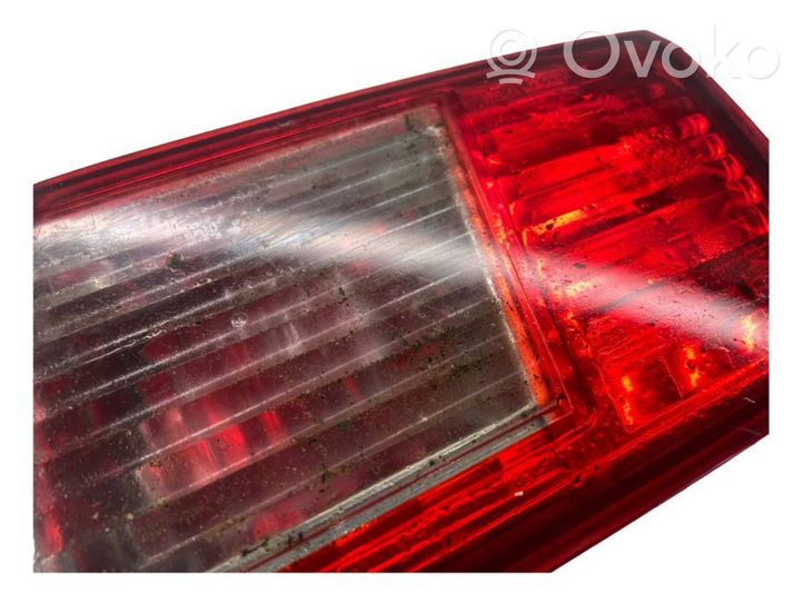 Honda Accord Lampy tylnej klapy bagażnika P7479R