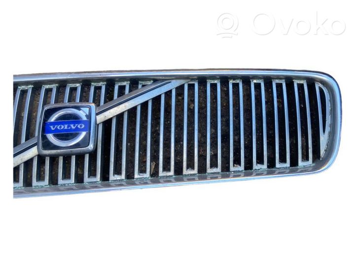 Volvo V50 Griglia anteriore 08678556