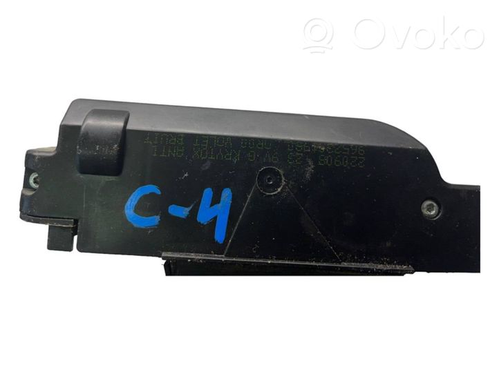 Citroen C4 I Serrure de hayon 9652301980