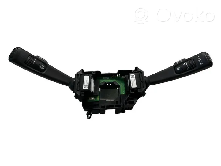 Volvo V40 Leva/interruttore dell’indicatore di direzione e tergicristallo 31456045