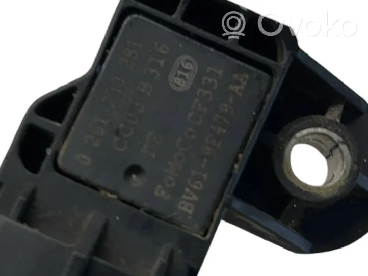 Ford Focus Air pressure sensor 0261230281