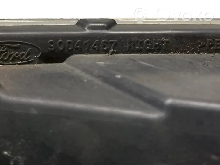 Ford C-MAX II Feu antibrouillard avant 90041467