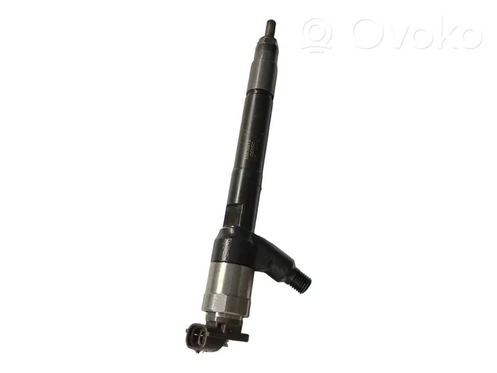 Opel Astra K Fuel injector 55570012