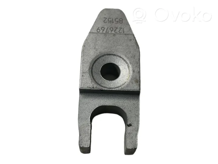 Opel Astra K Fuel Injector clamp holder 1226769