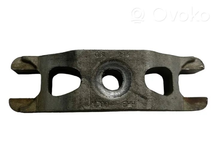 Volkswagen Crafter Fuel Injector clamp holder 03l216