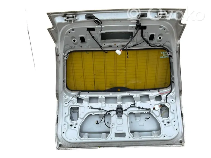 KIA Ceed Takaluukun/tavaratilan kansi 