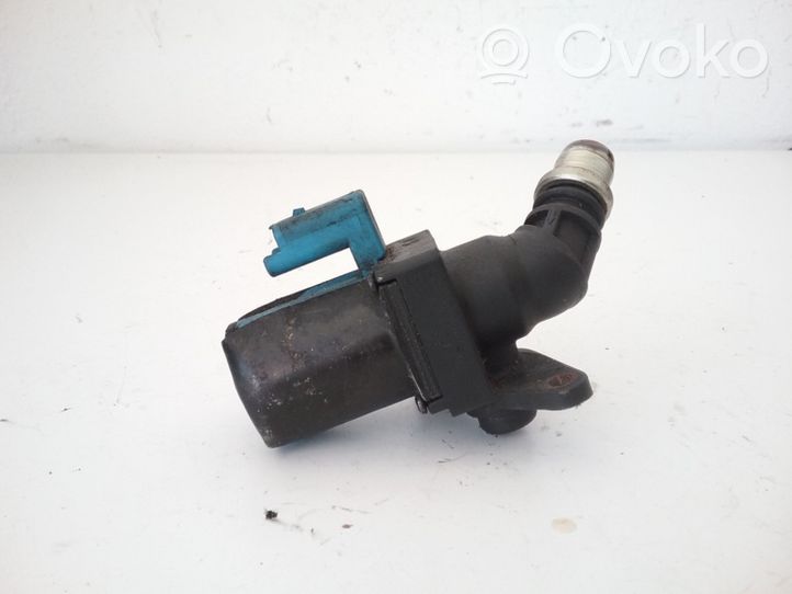 Citroen C8 Pompe à eau de liquide de refroidissement 9640937480