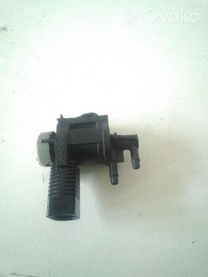 Volkswagen PASSAT B6 Vacuum valve 1J0906283C