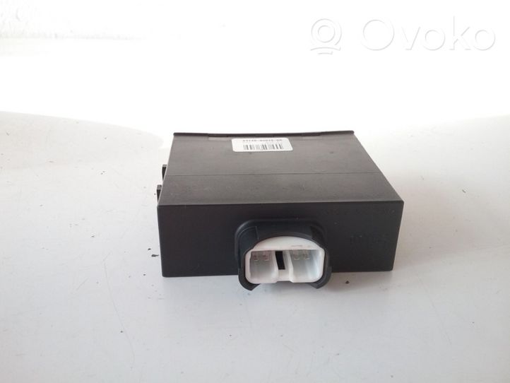 Toyota Aygo AB10 Oven keskuslukituksen ohjausyksikön moduuli 897400H02000