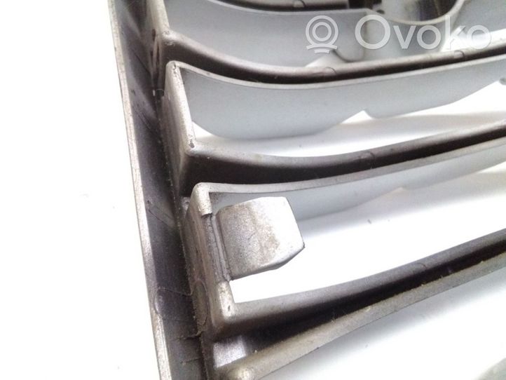 KIA Picanto Maskownica / Grill / Atrapa górna chłodnicy 8636207010