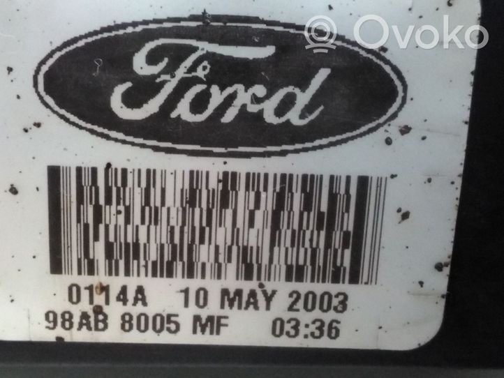 Ford Focus Jäähdyttimen lauhdutin 98AB8005MF