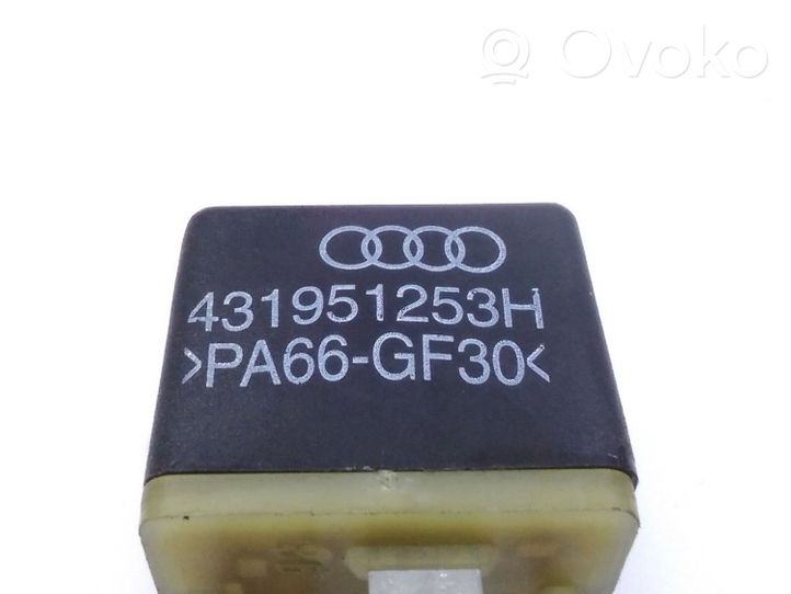 Audi A4 S4 B5 8D Autres relais 431951253H