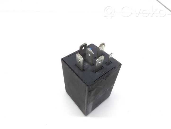 Audi A4 S4 B5 8D Other relay 431955531