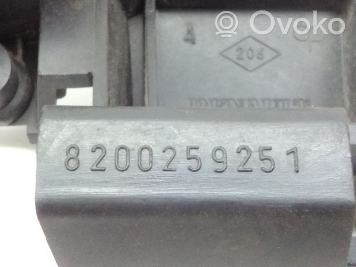 Renault Modus Priešrūkinio žibinto dalis 8200259251