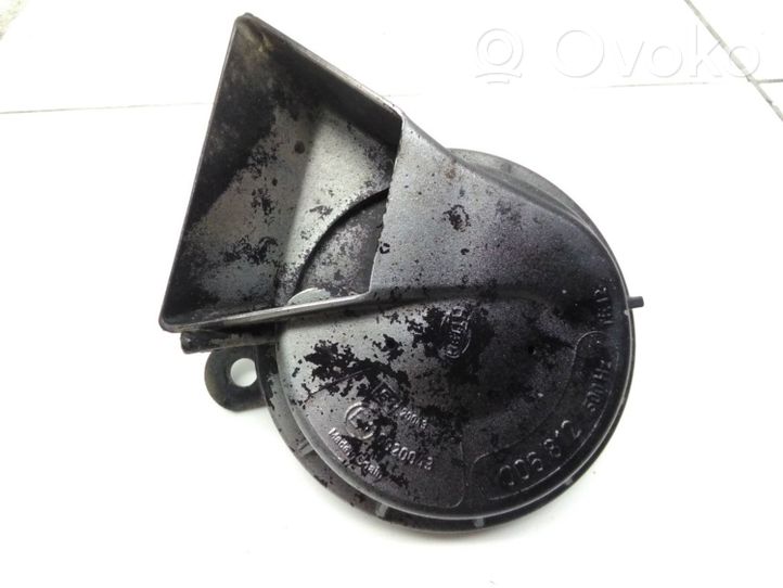 Mercedes-Benz E W210 Signal sonore 006812