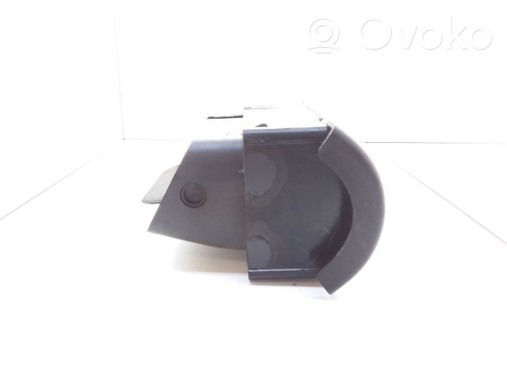 Audi A4 S4 B5 8D Copertura griglia di ventilazione laterale cruscotto 8D1820902