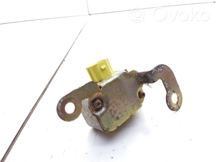 Mazda 323 Czujnik uderzenia Airbag B25D57KD0B