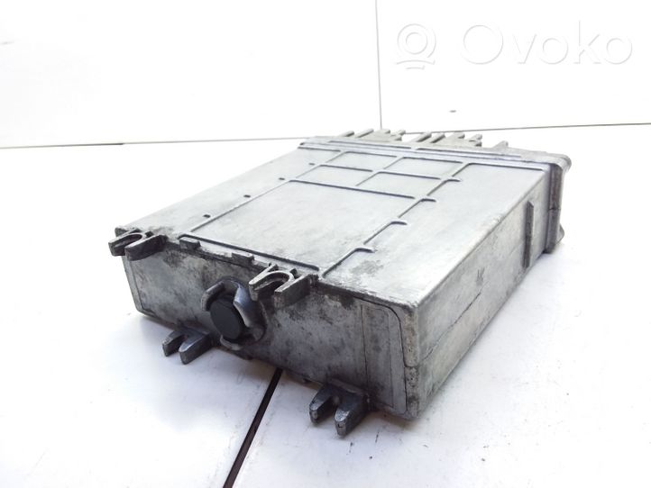 Renault Megane I Engine control unit/module 8200059883