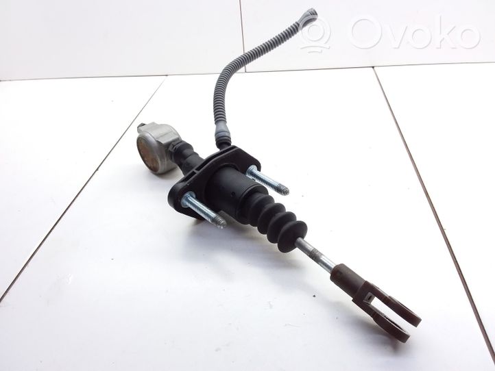 Opel Zafira A Clutch slave cylinder 90581565