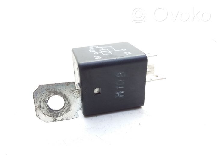 Audi 80 90 S2 B4 Relè lampeggiatore d'emergenza 85441202