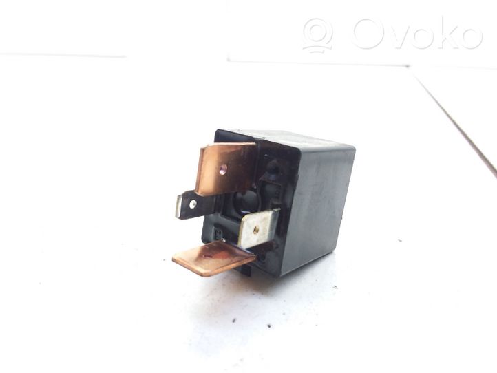 Opel Frontera B Hazard warning light relay 8971807940