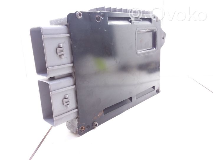 Chrysler Town & Country III Calculateur moteur ECU 64490