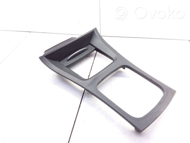 Mercedes-Benz A W169 Rivestimento in plastica cornice della leva del cambio A1696800339