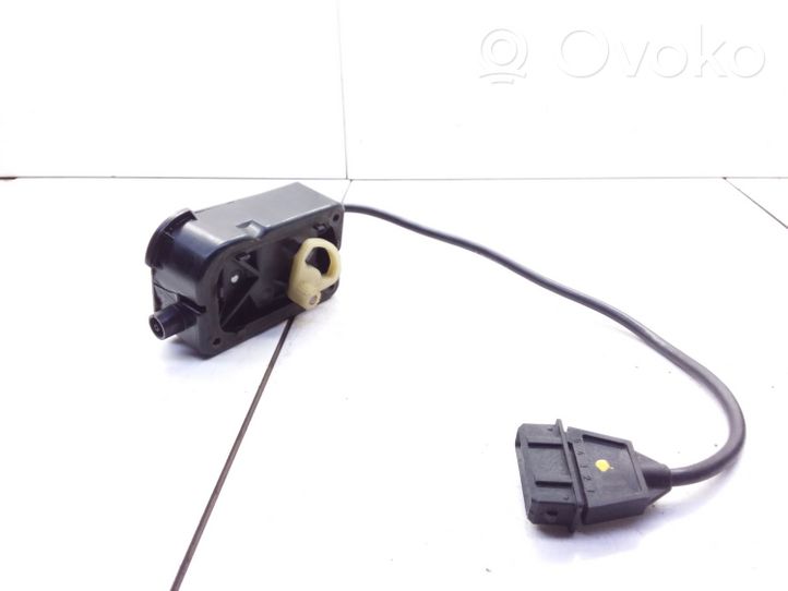 Audi A6 S6 C4 4A Intake manifold valve actuator/motor 443271095