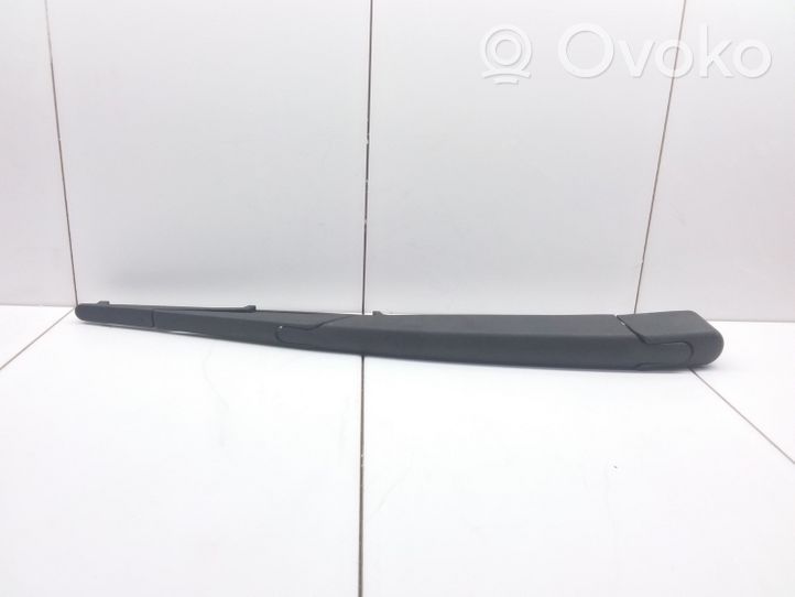 Opel Astra H Ramię wycieraczki szyby tylnej GM13105985