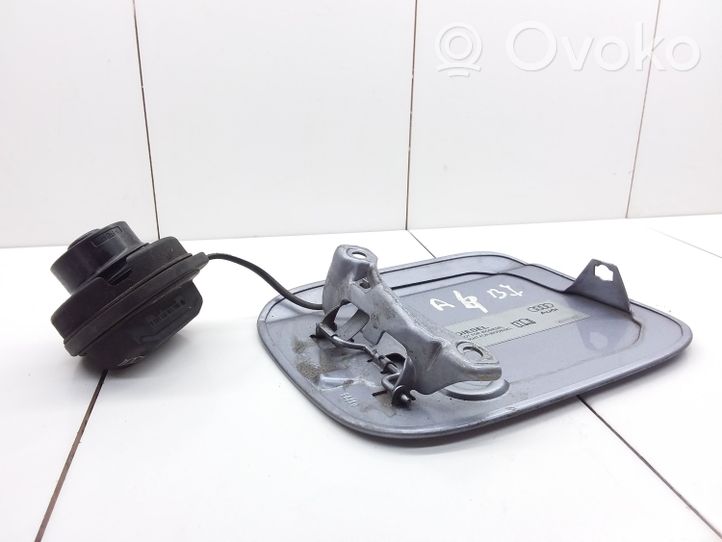 Audi A4 S4 B7 8E 8H Tappo cornice del serbatoio 4E0010376R