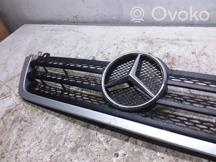 Mercedes-Benz Sprinter W901 W902 W903 W904 Etusäleikkö A9018800385