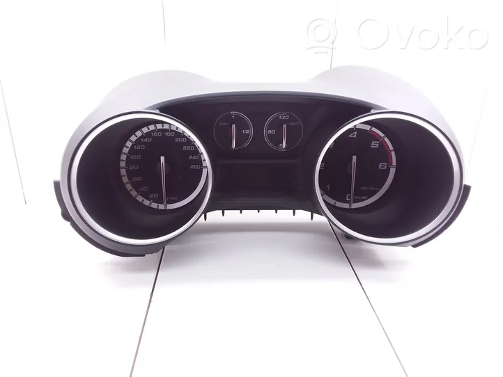 Alfa Romeo Giulietta Speedometer (instrument cluster) 50520113