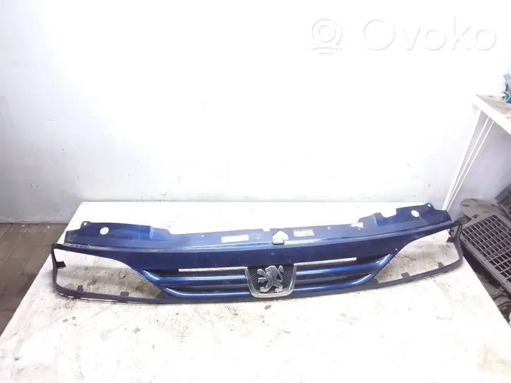 Peugeot 806 Augšējais režģis 1482678077