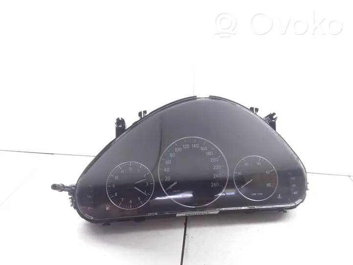 Mercedes-Benz E W211 Tachimetro (quadro strumenti) A2115400848