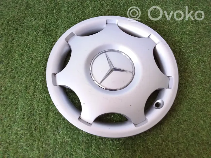 Mercedes-Benz C W203 R15 wheel hub/cap/trim 2034010024