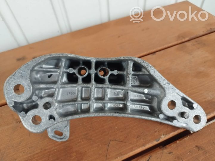 Citroen DS7 Crossback Gearbox mounting bracket 9813721980