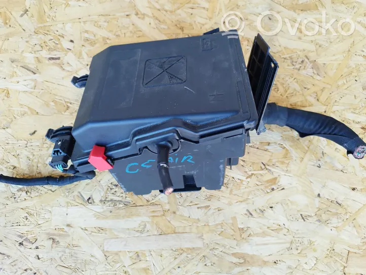 Citroen C5 Aircross Module de fusibles 9804846880