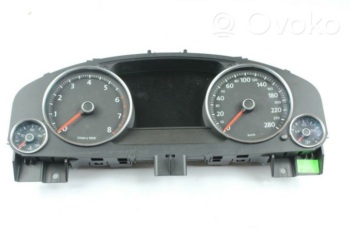 Volkswagen Touareg II Compteur de vitesse tableau de bord 7P6920880E