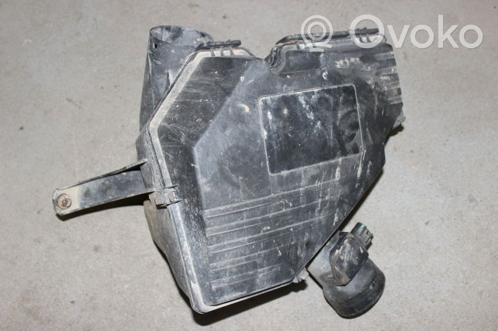 Chevrolet Colorado Air filter box 15125202