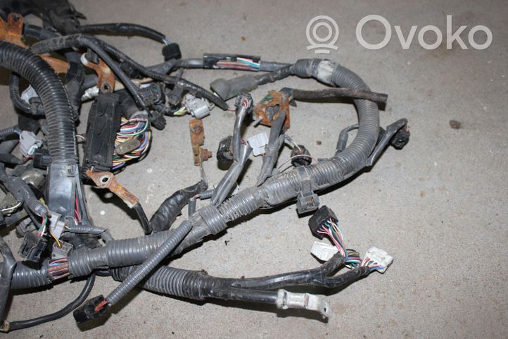 Lexus RX 330 - 350 - 400H Moottorin asennusjohtosarja 821210E051