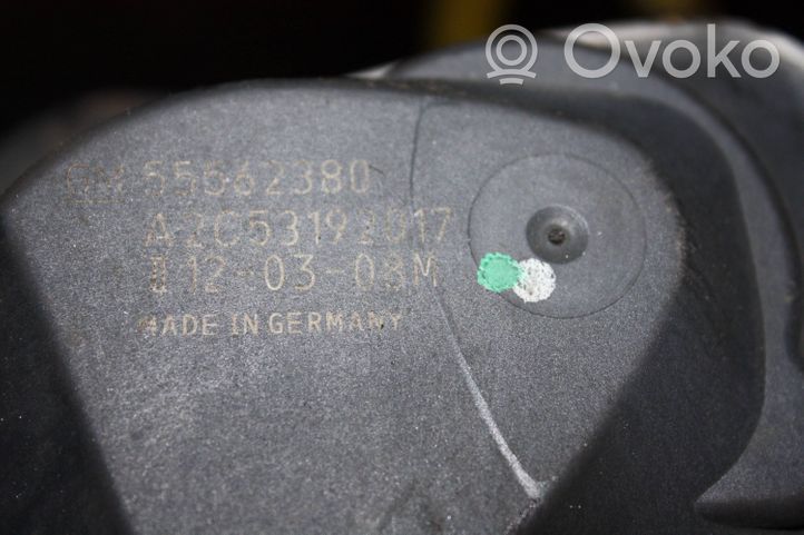 Opel Astra H Clapet d'étranglement 55562380