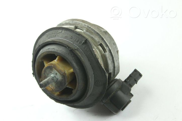 Audi A6 S6 C5 4B Supporto di montaggio del motore 4B0199379B