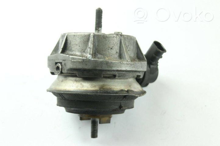 Audi A6 S6 C5 4B Supporto di montaggio del motore 4B0199379B