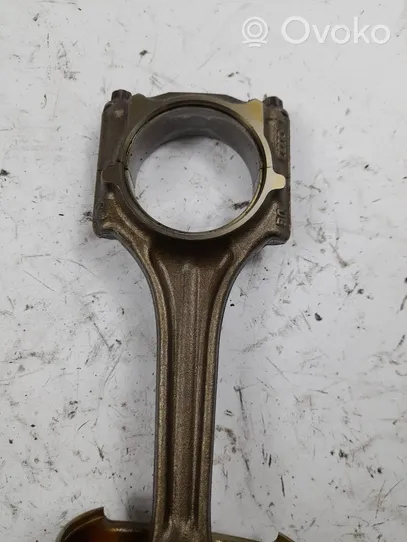 Volkswagen PASSAT B7 Piston with connecting rod 162958