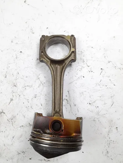 Volkswagen PASSAT B7 Piston with connecting rod 162958