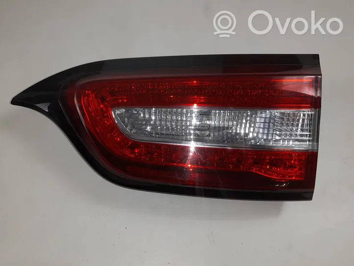 Jeep Cherokee Lampy tylnej klapy bagażnika 68102920AC