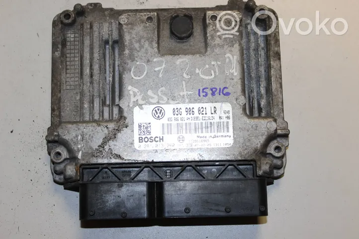 Volkswagen PASSAT B7 Calculateur moteur ECU 03G906021LR