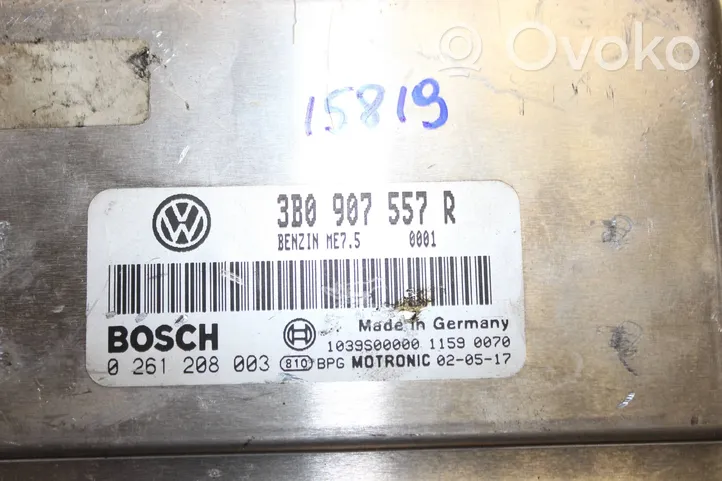 Volkswagen PASSAT B5.5 Variklio valdymo blokas 3B0907557R