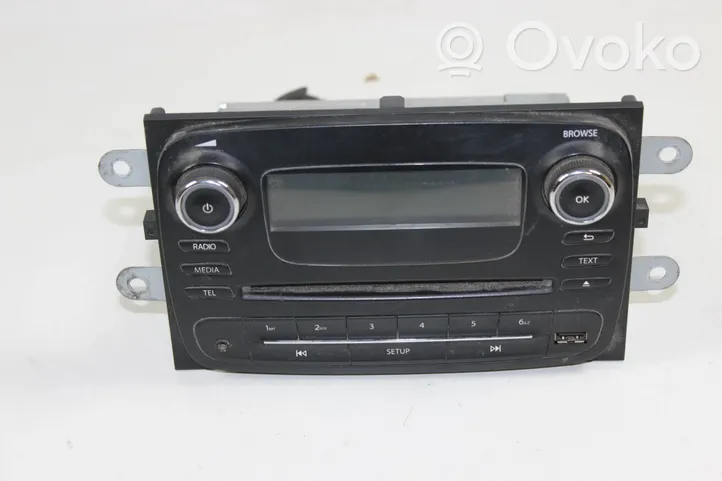 Renault Trafic III (X82) Radio/CD/DVD/GPS head unit 281159509R