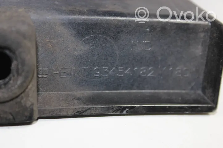 Opel Vivaro Parte del faro posteriore 93454193